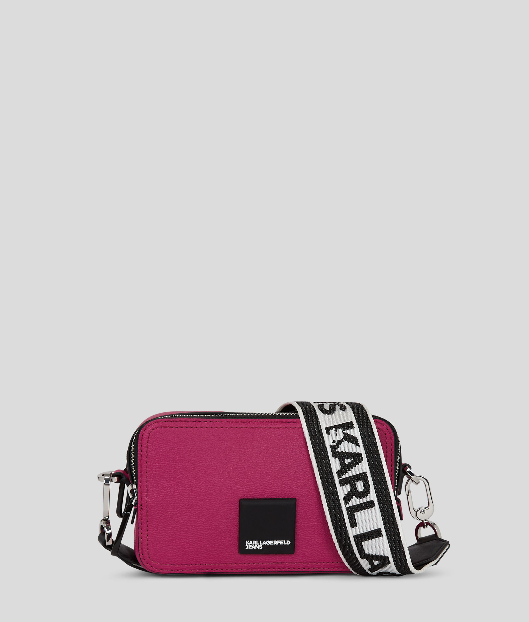 (image for) Effortless KLJ LOGO PATCH CAMERA BAG